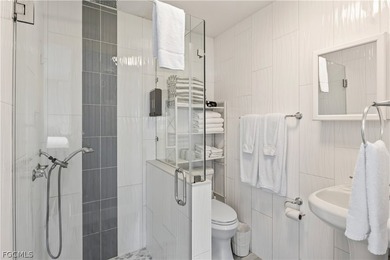 An amazing opportunity to own a unicorn property with SO much - photo 43