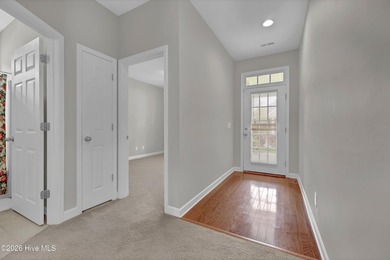 Charming townhome just minutes from the coast. This light-filled - photo 5