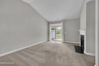 Charming townhome just minutes from the coast. This light-filled - photo 7
