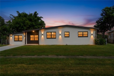 Northport Waterway Lakes and Canals Home For Sale in North Port Florida