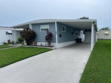 (private lake, pond, creek) Home For Sale in Largo Florida