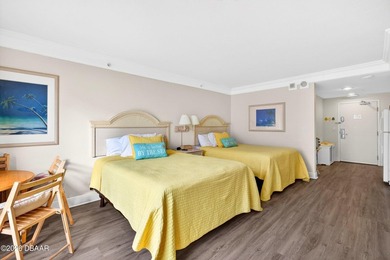 Brand new to the market and never rented, this turnkey, fully - photo 11