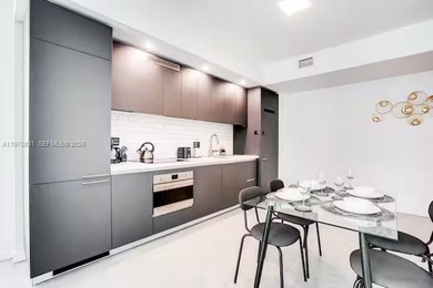 Modern 1 Bed / 1 Bath residence at YOTELPAD Downtown Miami
