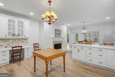 COMPLETELY RENOVATED INSIDE AND OUT! This beautifully updated - photo 10