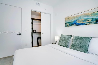Modern 1 Bed / 1 Bath residence at YOTELPAD Downtown Miami