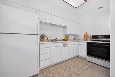 Charming Vintage Home Near Downtown Sebastopol Welcome to this - photo 21
