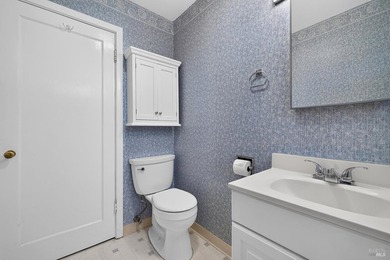 Charming Vintage Home Near Downtown Sebastopol Welcome to this - photo 29