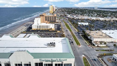 Brand new to the market and never rented, this turnkey, fully - photo 30