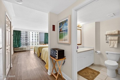 Brand new to the market and never rented, this turnkey, fully - photo 35