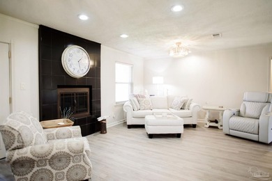 Escape to paradise in this beautifully updated home located in - photo 7