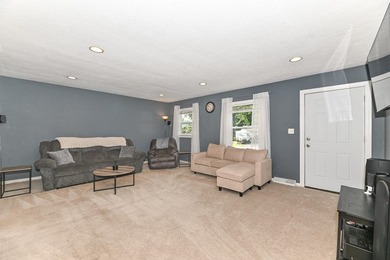 Charming 2BR, 1BA ranch in the heart of Muskego!Comfortable - photo 5