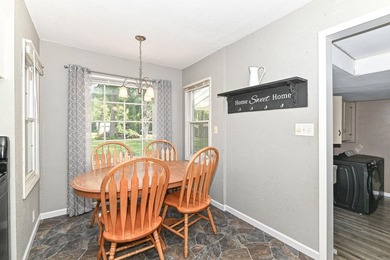 Charming 2BR, 1BA ranch in the heart of Muskego!Comfortable - photo 10