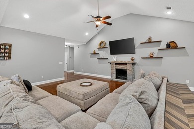 Beautiful 4-bedroom home in sought-after Carriage Gate - photo 11