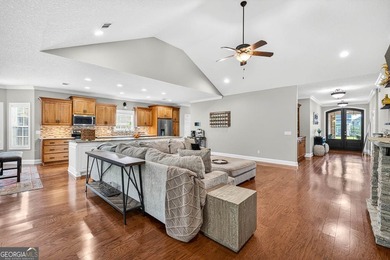 Beautiful 4-bedroom home in sought-after Carriage Gate - photo 17