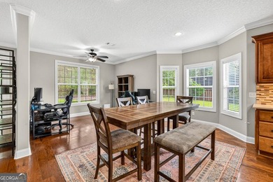 Beautiful 4-bedroom home in sought-after Carriage Gate - photo 18
