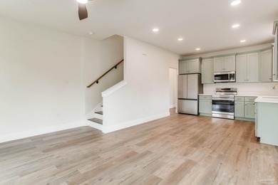 Brand new construction just minutes from downtown Pensacola and - photo 3