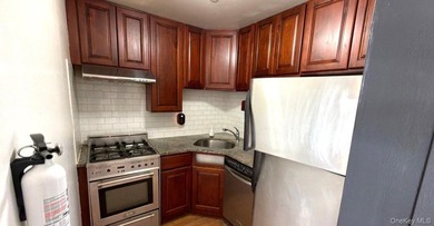 Duplex, Condo on top 2 floors, Built in 2007, with 681 sq ft - photo 5