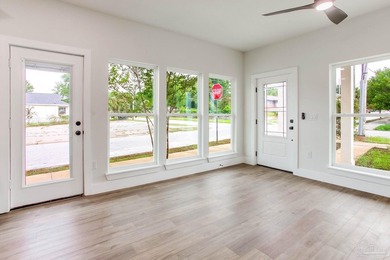 Brand new construction just minutes from downtown Pensacola and - photo 6