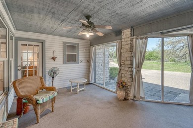 Tucked away on a quiet cul-de-sac, this beautifully maintained - photo 27