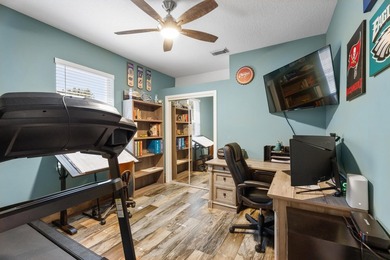 Beautifully maintained 3-bed, 2.1 bath home with 2 car garage - photo 29