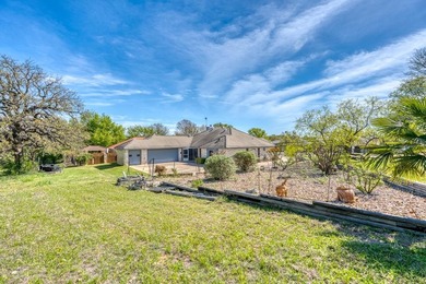 Tucked away on a quiet cul-de-sac, this beautifully maintained - photo 34