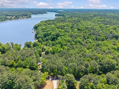Choose your ideal homesite on this beautiful, wooded lot - photo 4