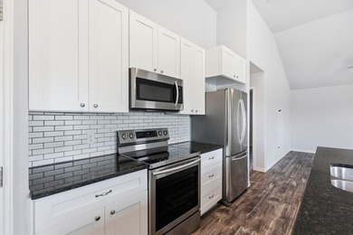 1 ACRE, SPACE, PRIVACY, and modern comfort-right in the heart of - photo 6