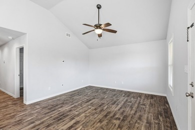 1 ACRE, SPACE, PRIVACY, and modern comfort-right in the heart of - photo 7