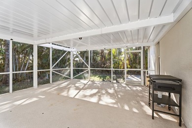 Beautifully maintained 3-bed, 2.1 bath home with 2 car garage - photo 37