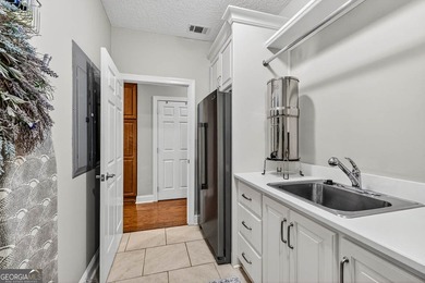 Beautiful 4-bedroom home in sought-after Carriage Gate - photo 38
