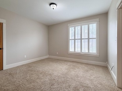 Welcome to the highly desirable and adorable Bellegrass - photo 40