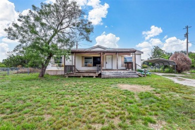 Lake Home Sale Pending in Granbury, Texas