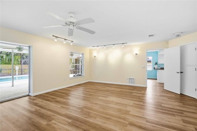 Beautifully updated block home on an oversized lot in a prime - photo 12