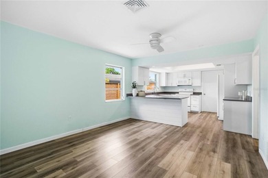 Beautifully updated block home on an oversized lot in a prime - photo 18