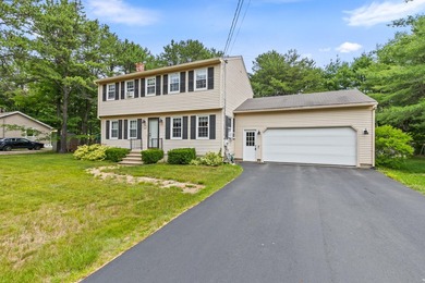 Move right into this well-maintained 4-bedroom, 2.5-bath - photo 2