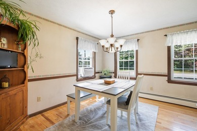 Move right into this well-maintained 4-bedroom, 2.5-bath - photo 9