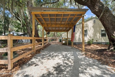 Move-in ready in highly desirable Pigeon Point! This charming - photo 31