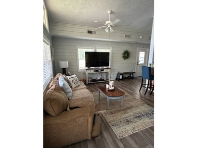 Stunning 6-Bedroom Waterfront Retreat with Breathtaking Views - photo 41