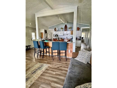 Stunning 6-Bedroom Waterfront Retreat with Breathtaking Views - photo 42
