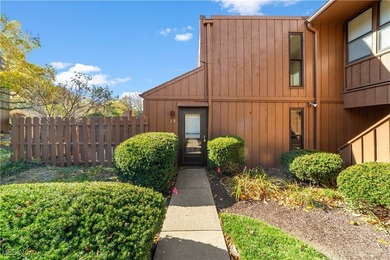 Lake Erie - Lorain County Condo Sale Pending in Avon Lake Ohio