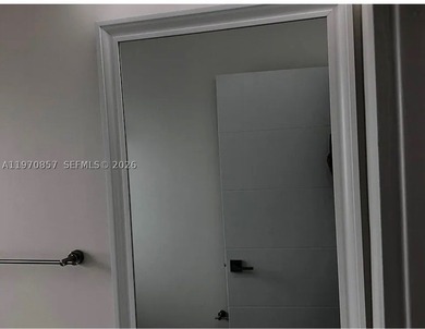 Fully renovated duplex in a prime location! Each unit features 2 - photo 9