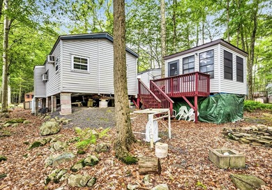 Newly updated, excellent condition, super wide and spacious lot - photo 5