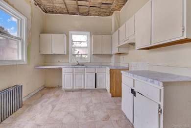 Amazing Semi-Attached 2-Story property with full basement, two - photo 11