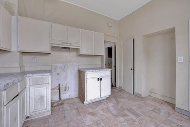 Amazing Semi-Attached 2-Story property with full basement, two - photo 12