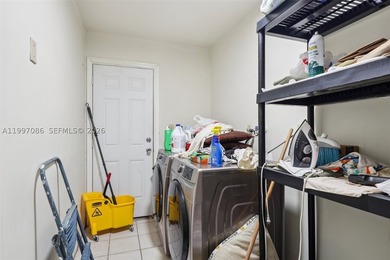 Beautifully updated 3-bedroom, 3-bath home located in the - photo 18
