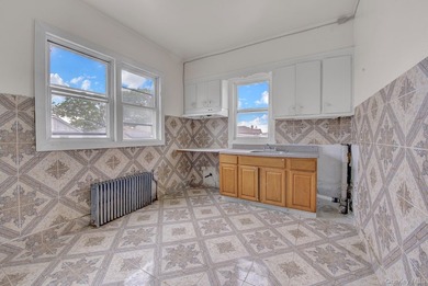 Amazing Semi-Attached 2-Story property with full basement, two - photo 22