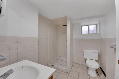 Amazing Semi-Attached 2-Story property with full basement, two - photo 23