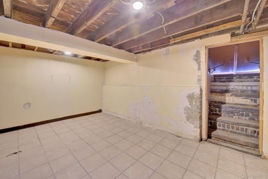 Amazing Semi-Attached 2-Story property with full basement, two - photo 26