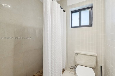 Beautifully updated 3-bedroom, 3-bath home located in the - photo 30