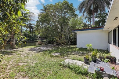 Beautifully updated 3-bedroom, 3-bath home located in the - photo 48